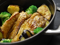 ストウブ鍋　ＳＴＡＵＢ　ストウブ料理　レストラン